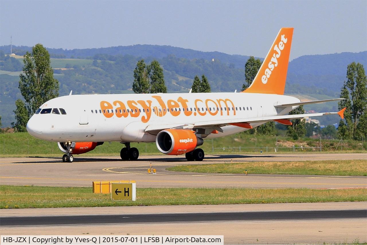 HB-JZX, 2009 Airbus A320-214 C/N 4157, Airbus A320-214, Taxiing to holding point rwy 15, Bâle-Mulhouse-Fribourg airport (LFSB-BSL)