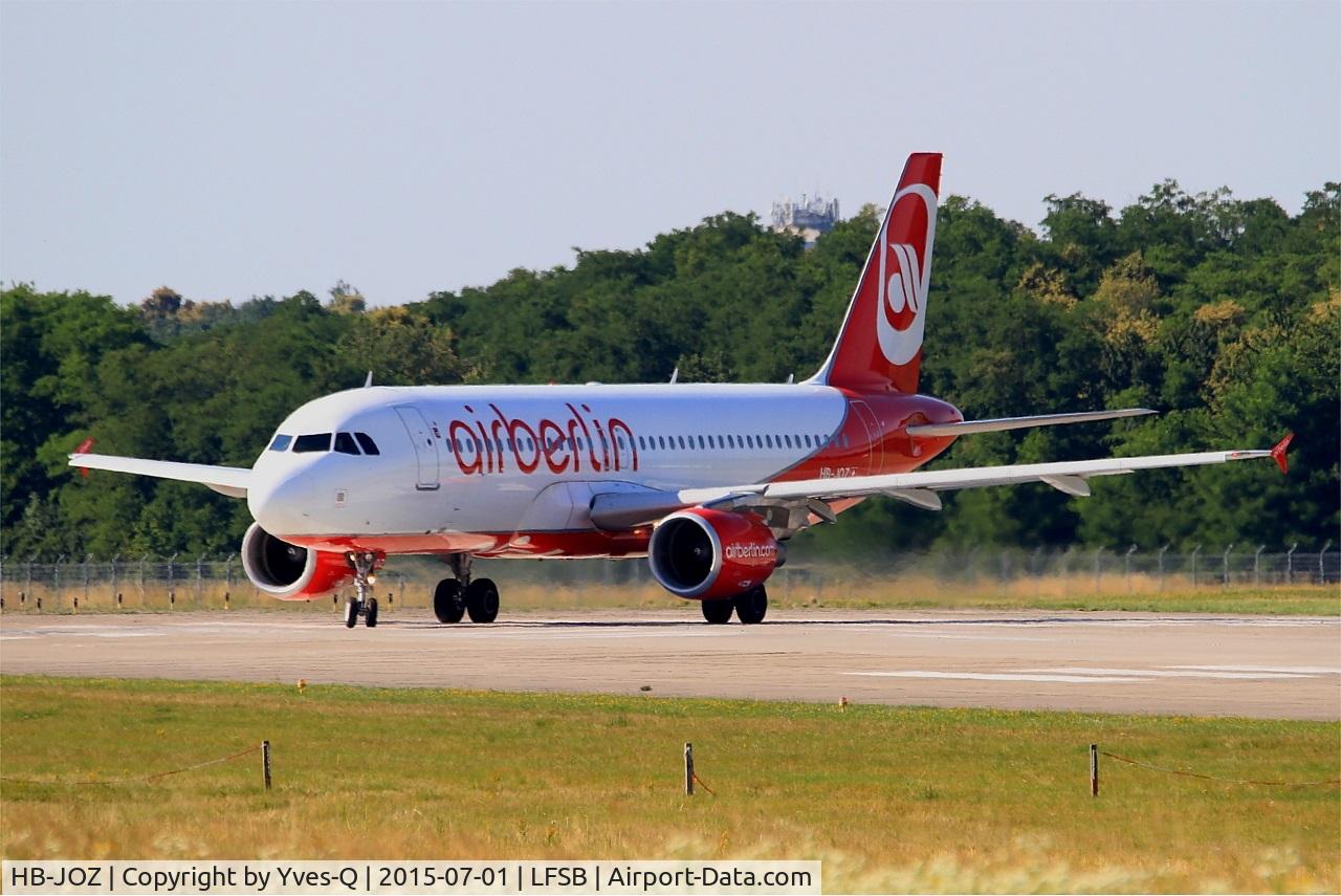 HB-JOZ, 2011 Airbus A320-214 C/N 4631, Airbus A320-214, Lining up rwy 15, Bâle-Mulhouse-Fribourg airport (LFSB-BSL)