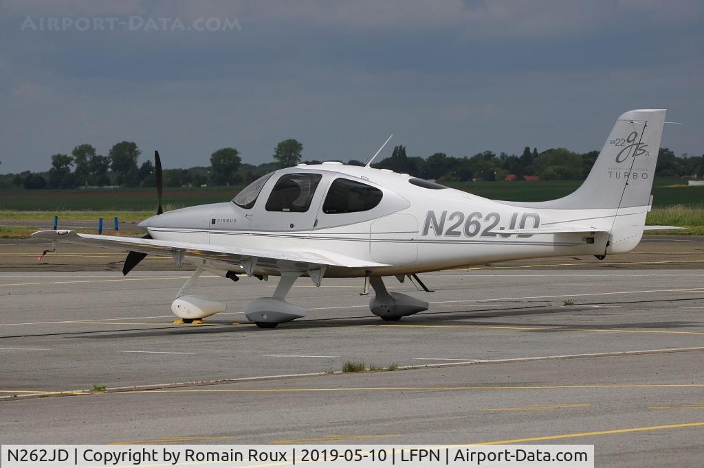 N262JD, 2008 Cirrus SR-22 G3 GTS Turbo C/N 3151, Parked