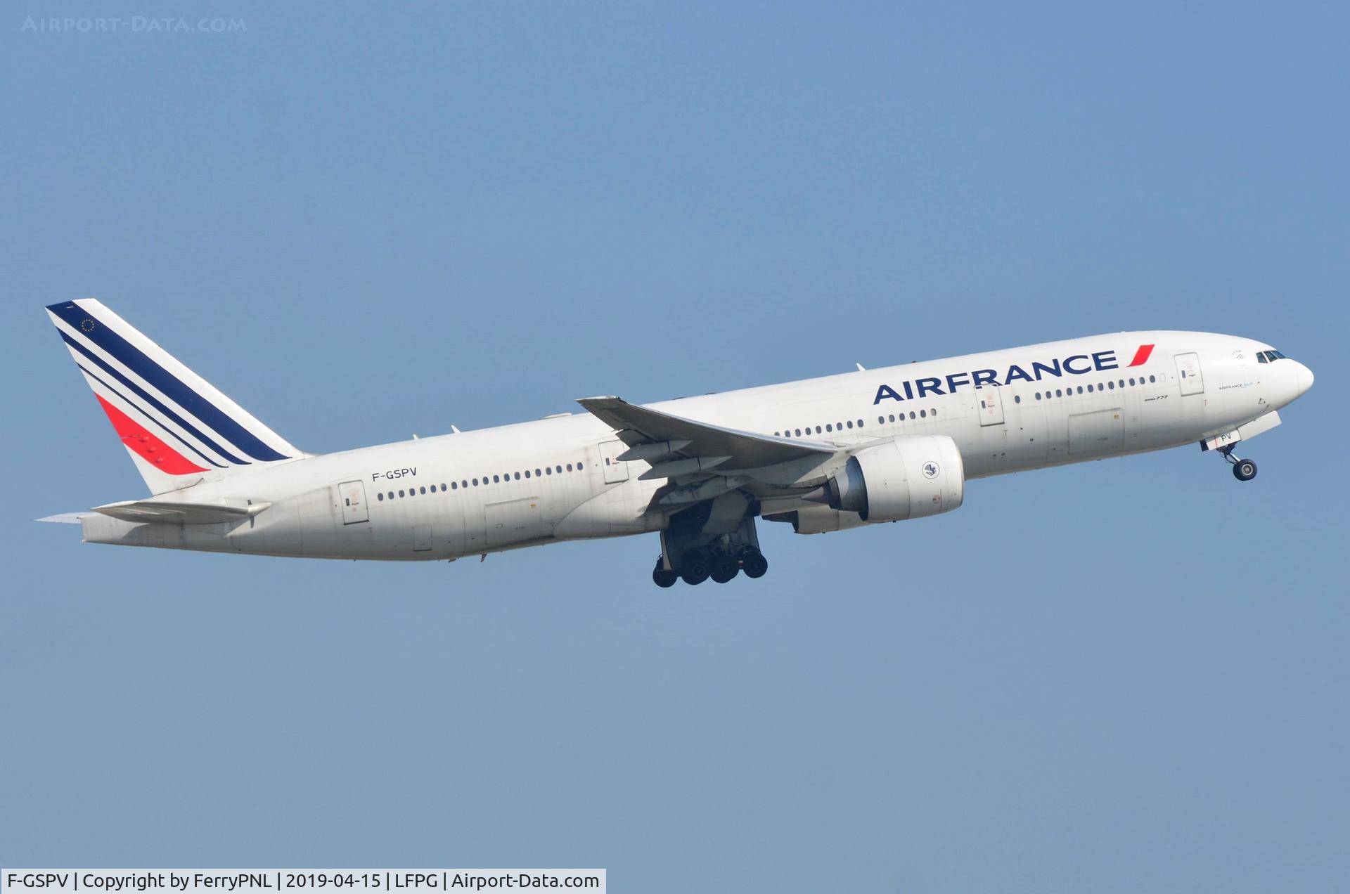 F-GSPV, 2002 Boeing 777-228/ER C/N 28684, Air France B772 lifting-off.