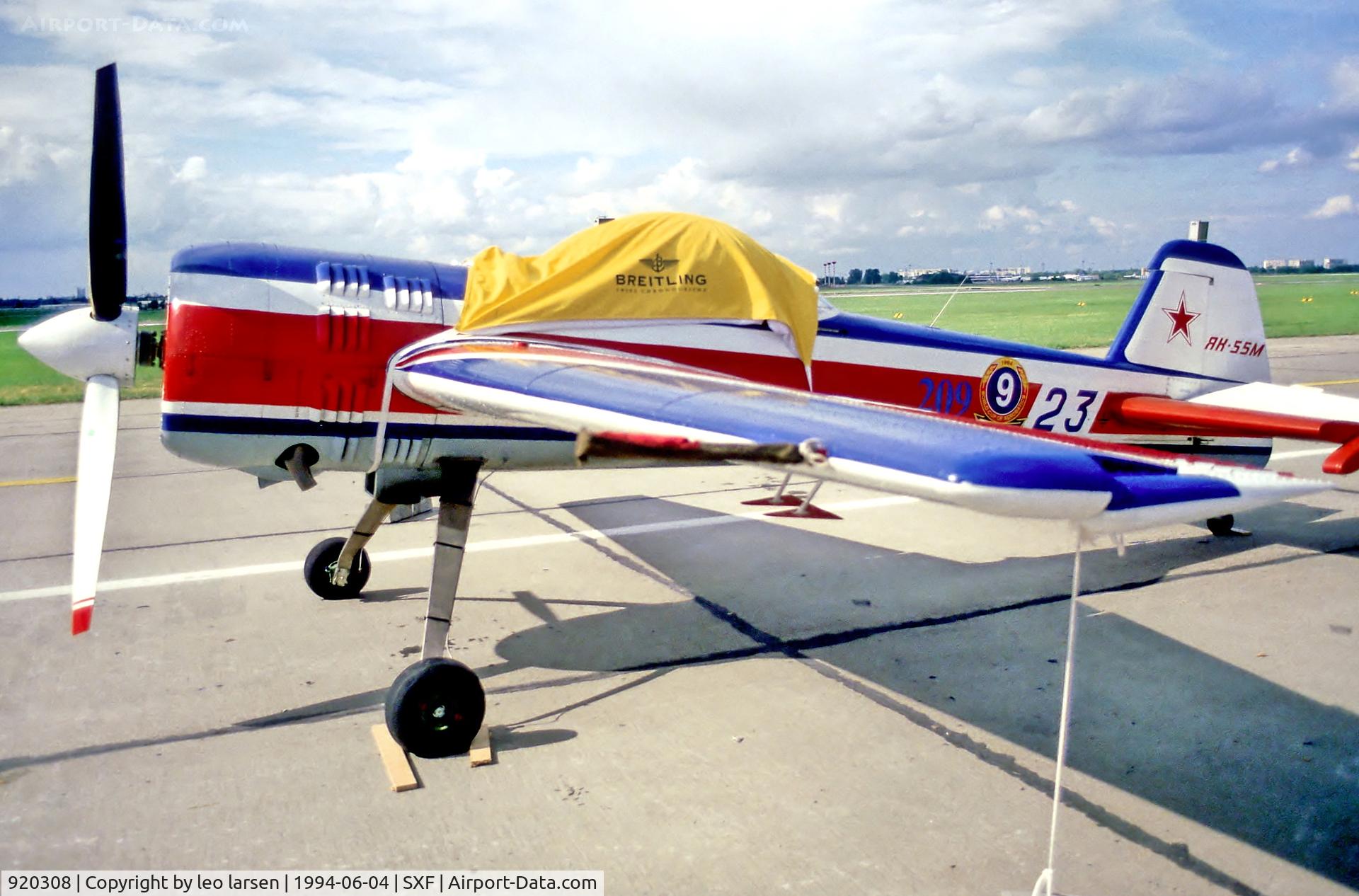920308, 1989 Yakovlev Yak-55M C/N 920308, Berlin Air Show 4.6.1994