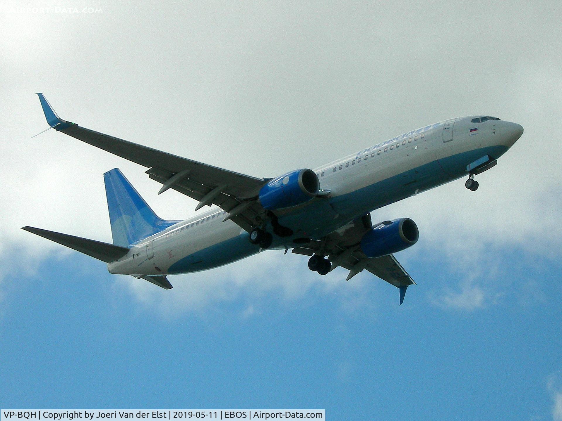 VP-BQH, 2019 Boeing 737-8MC C/N 64866, Moments before touchdown rwy 08