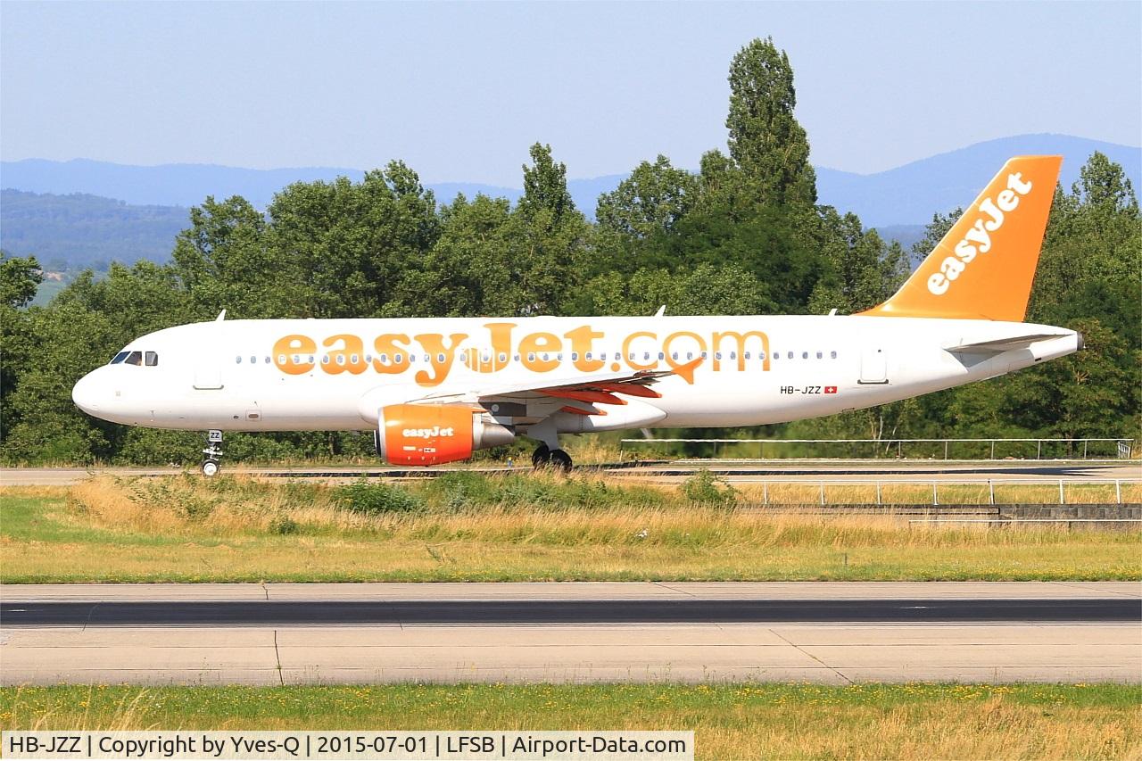 HB-JZZ, 2010 Airbus A320-214 C/N 4233, Airbus A320-214, Taxiing to holding point rwy 15, Bâle-Mulhouse-Fribourg airport (LFSB-BSL)