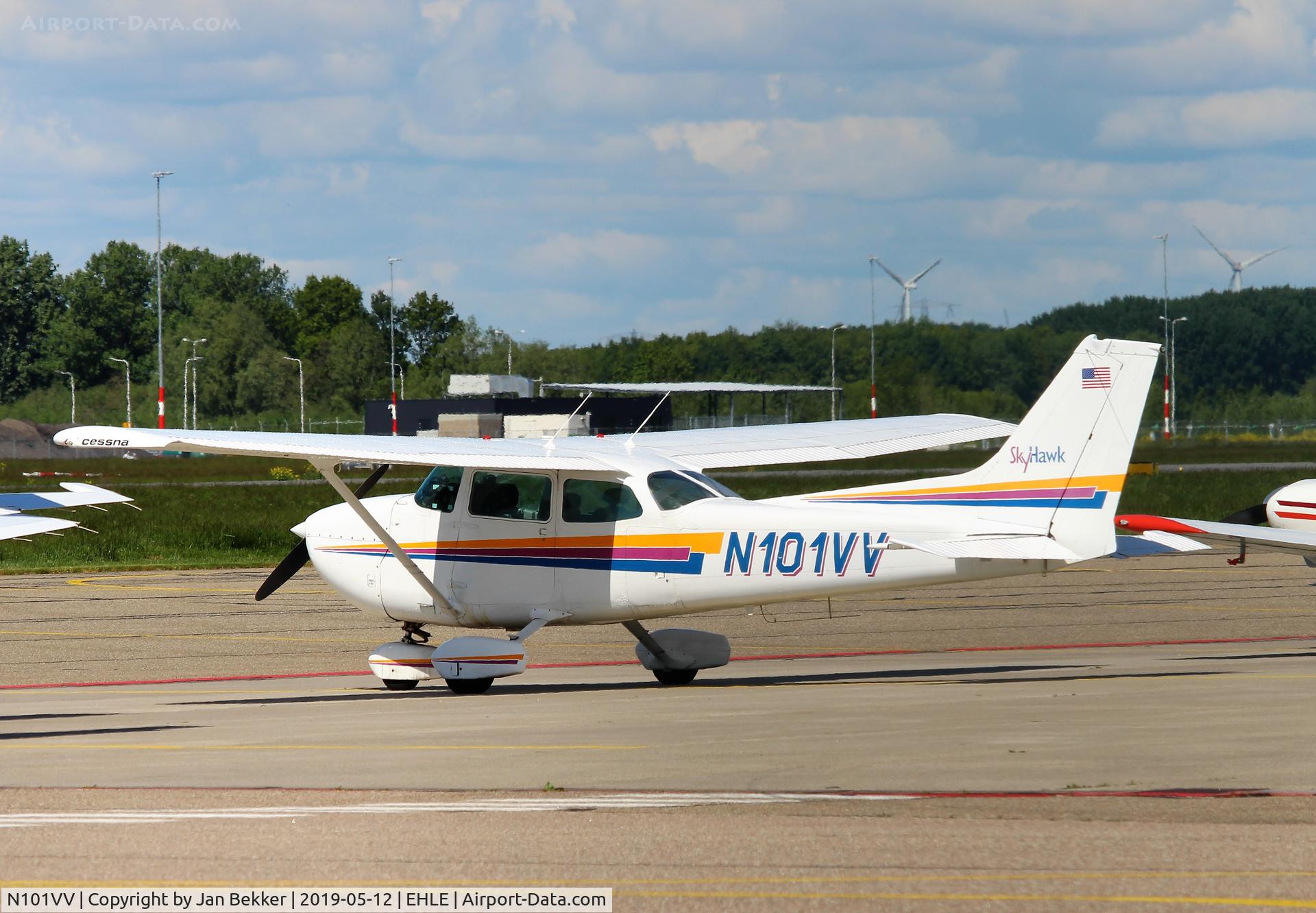 N101VV, 1979 Cessna 172N C/N 17272921, Lelystad Airport