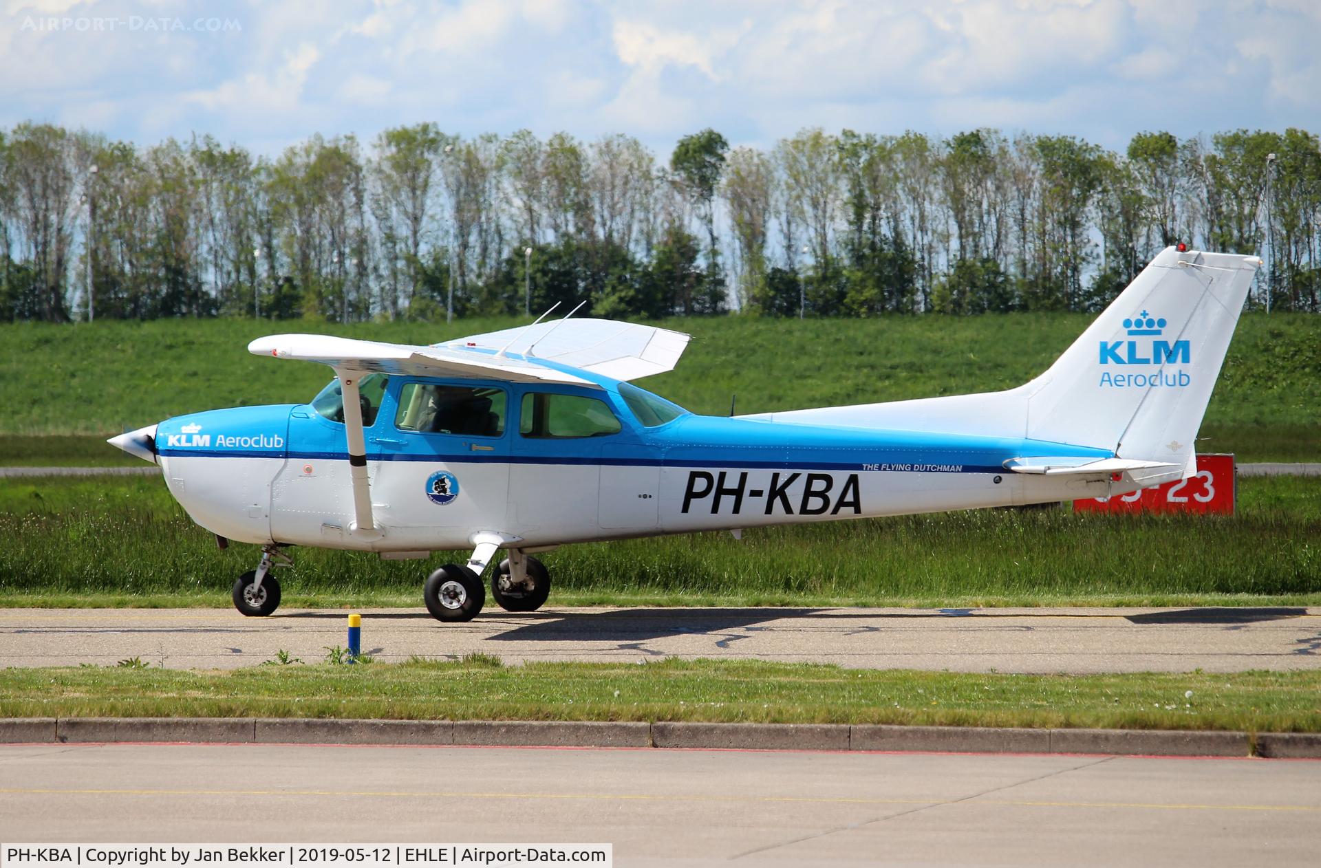 PH-KBA, 1982 Cessna 172P C/N 17275109, Lelystad Airport