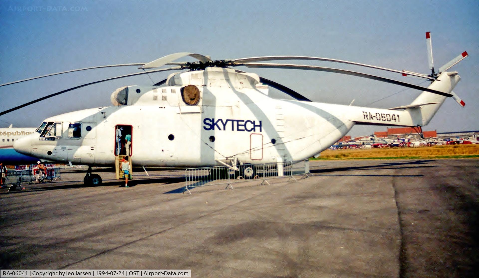 RA-06041, 1990 Mil Mi-26T Halo C/N 34001212431, Ostende 24.7.1994