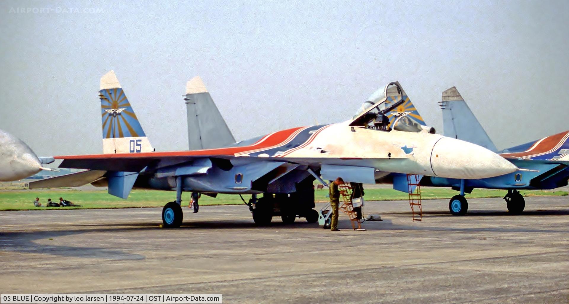 05 BLUE, Sukhoi Su-25M1 C/N 25508110285, Ostende Airshow 24.7.199