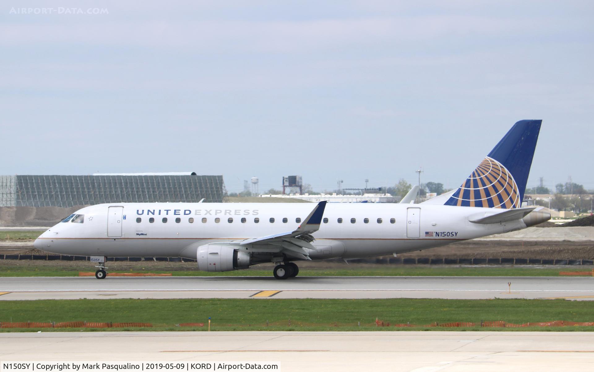N150SY, 2015 Embraer 175LR (ERJ-170-200LR) C/N 15000499, ERJ-170-200LR