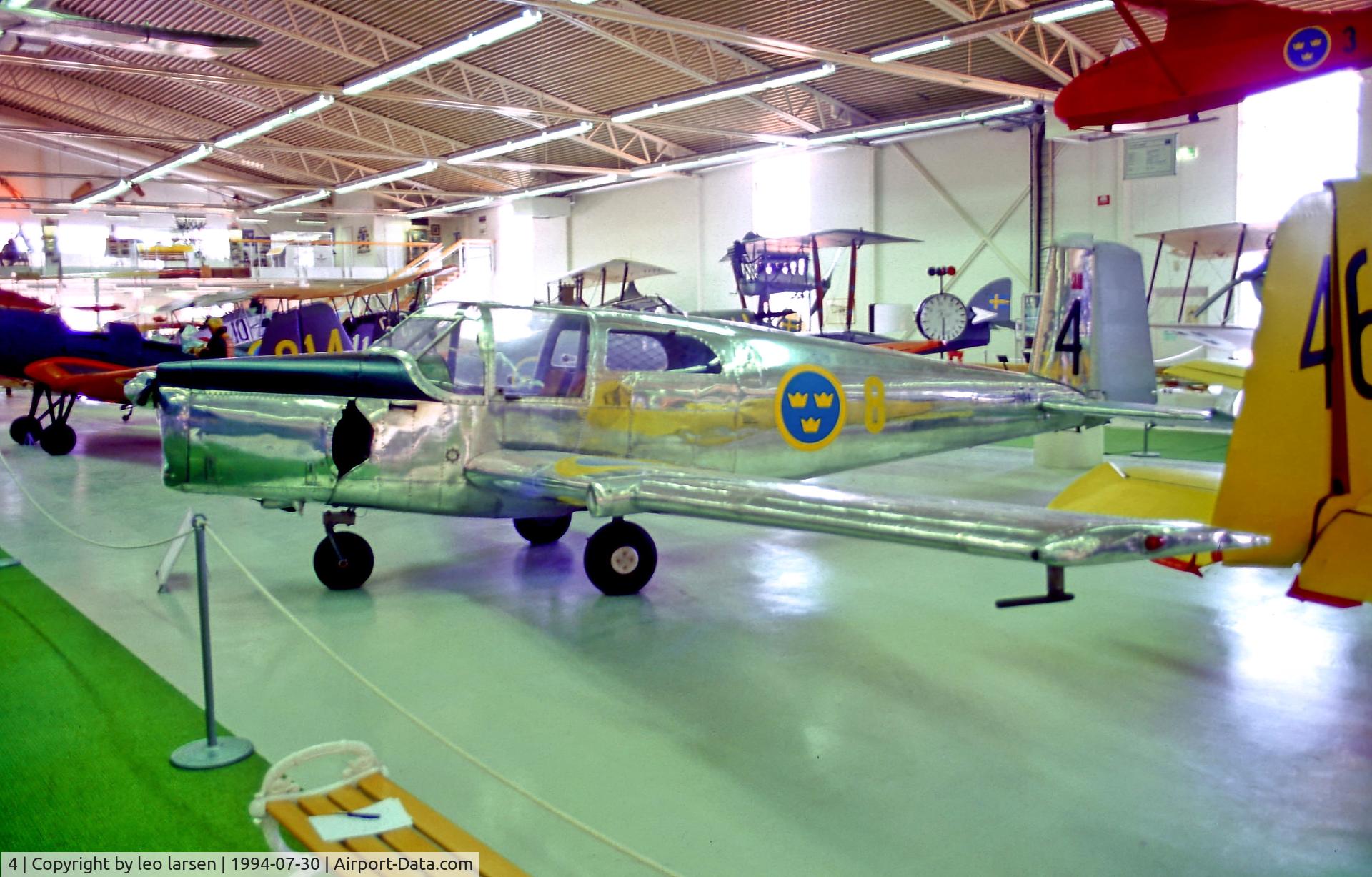 4, 1946 Saab 91A Safir C/N 91-104, Flygvapen Museum 30.7.1994