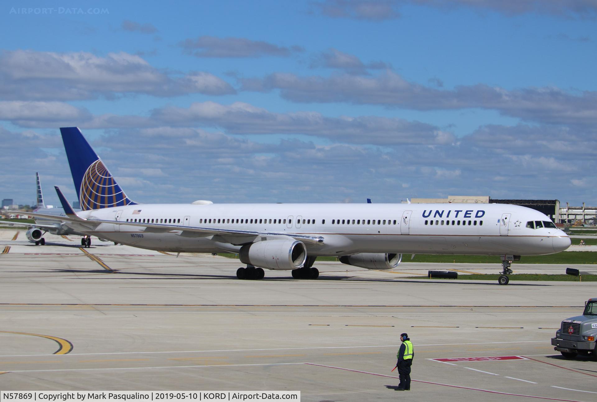 N57869, 2002 Boeing 757-33N C/N 32593, Boeing 757-33N