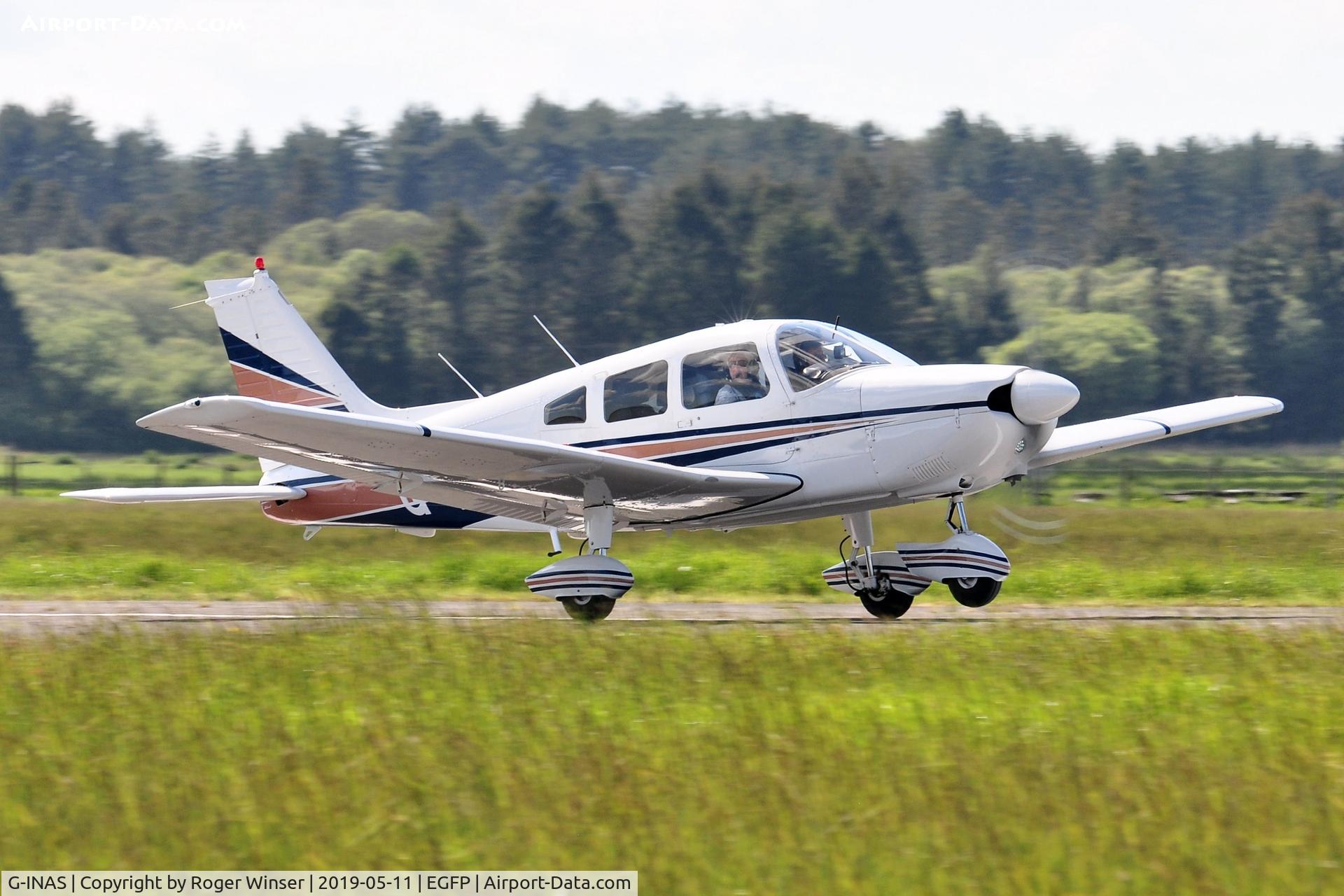 G-INAS, 1977 Piper PA-28-181 Cherokee Archer II C/N 287790402, Visiting Archer II departing Runway 04.