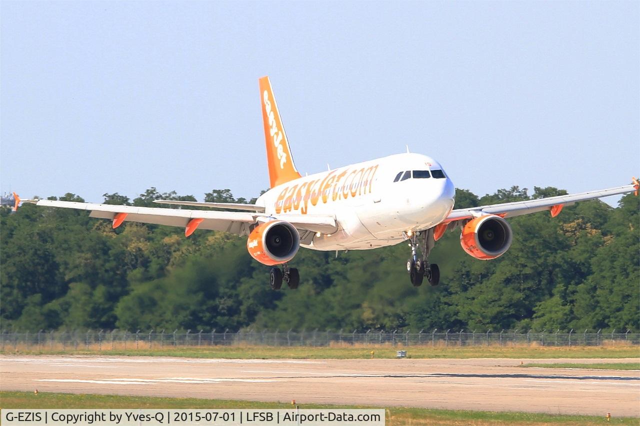 G-EZIS, 2005 Airbus A319-111 C/N 2528, Airbus A319-111, On final rwy 15, Bâle-Mulhouse-Fribourg airport (LFSB-BSL)