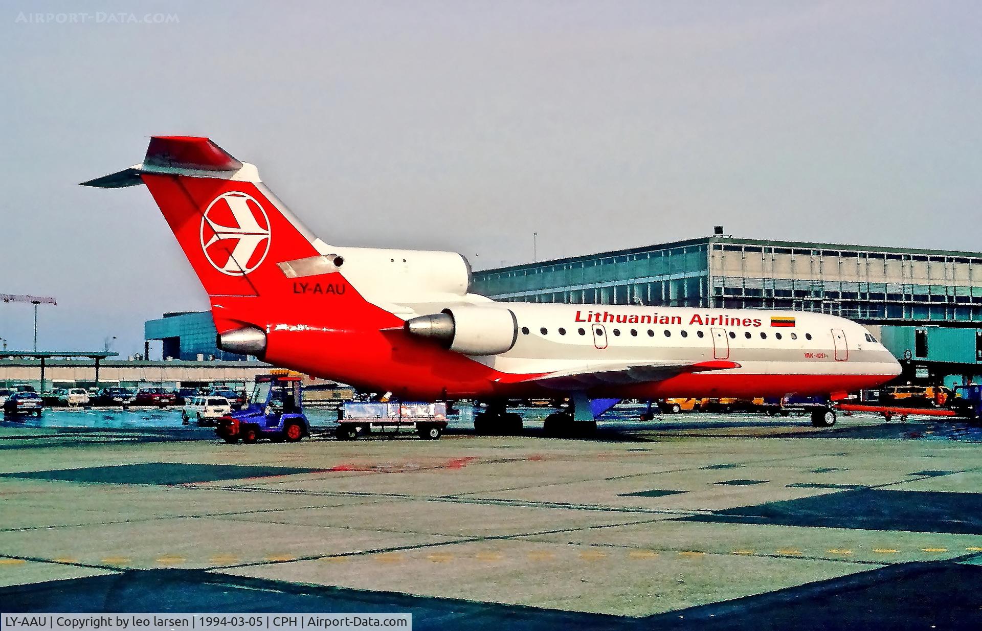 LY-AAU, 1988 Yakovlev Yak-42D C/N 4520424711397, Copenhagen 5.3.1994