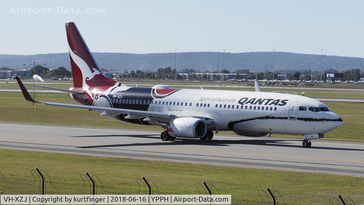 VH-XZJ, 2013 Boeing 737-838 C/N 39365, Boeing 737-800. Qantas VH-XZJ, 16/06/18.