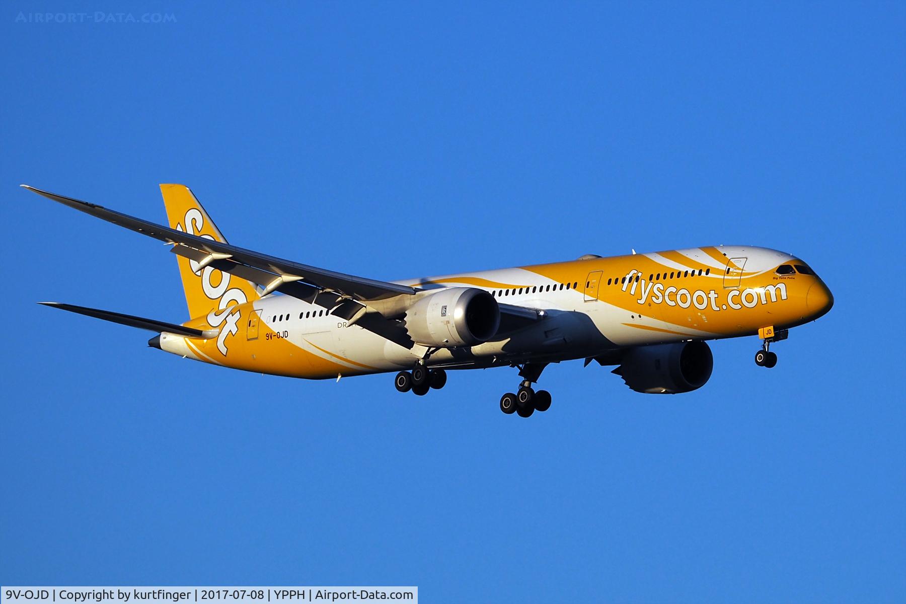 9V-OJD, 2015 Boeing 787-9 Dreamliner Dreamliner C/N 37115, Boeing 787-9. Scoot 9V-OJD, final runway 21, YPPH, 08/07/17