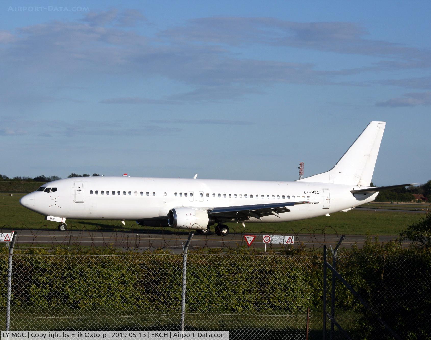 LY-MGC, 1991 Boeing 737-4Y0 C/N 24904, LY-MGC landed rw 04L