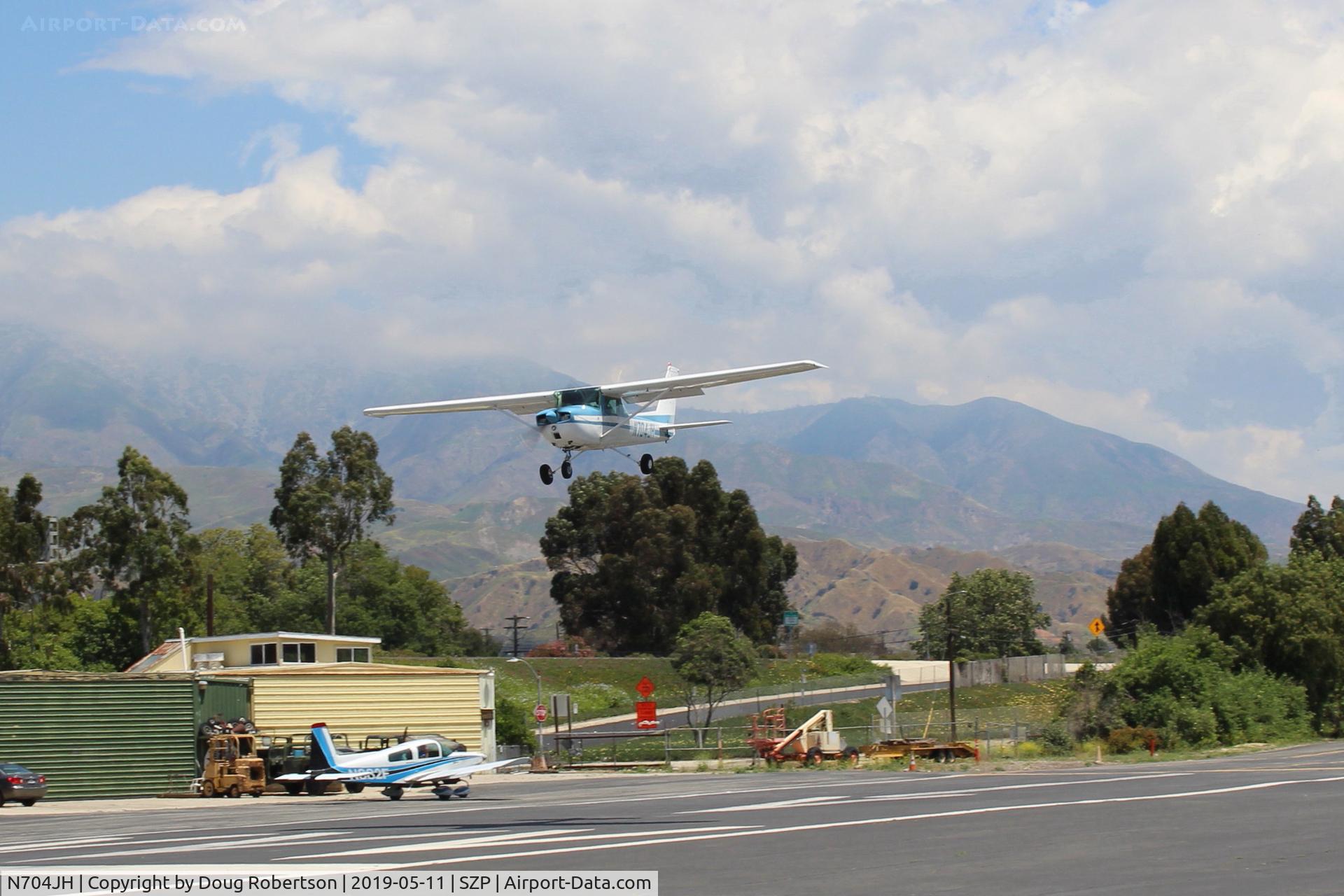 N704JH, 1976 Cessna 150M C/N 15078644, 1976 Cessna 150M, Continental O-200 100 Hp, on final Rwy 22