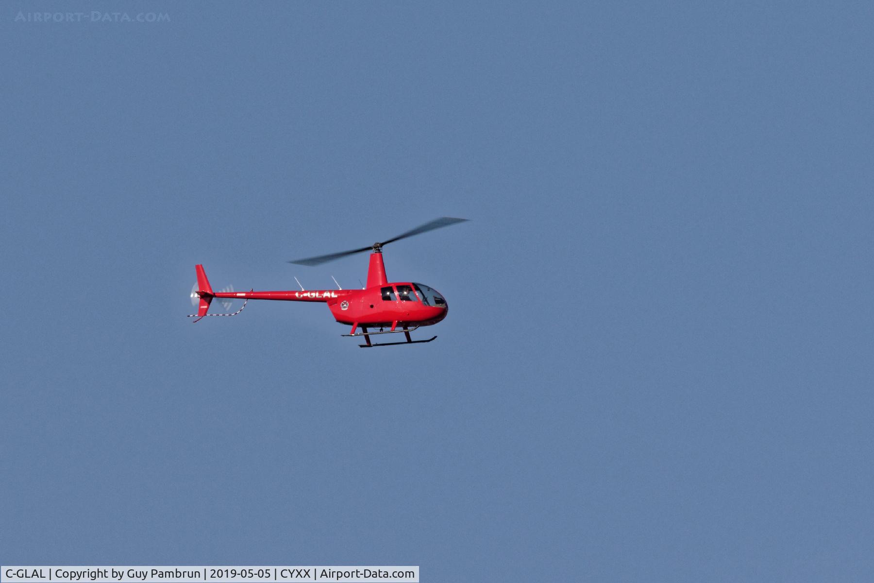 C-GLAL, 2008 Robinson R44  Raven II C/N 12405, Landing