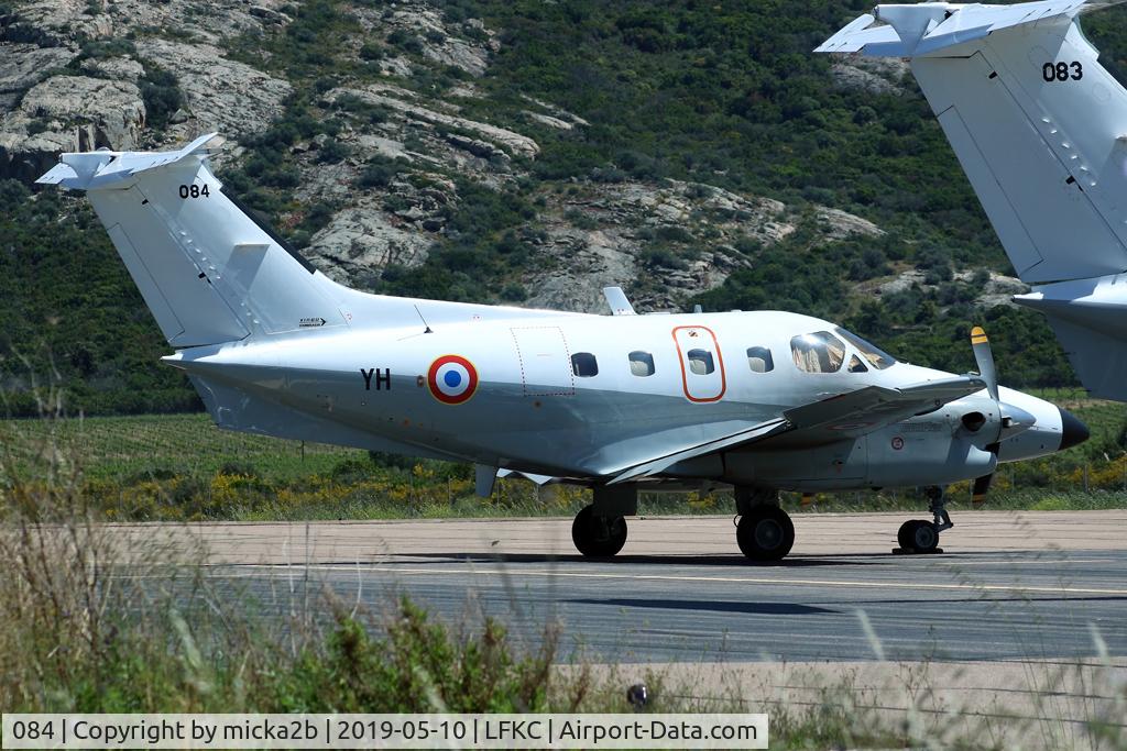 084, 1983 Embraer EMB-121AA Xingu C/N 121-084, Parked