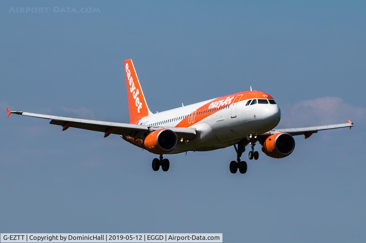 G-EZTT, 2010 Airbus A320-214 C/N 4219, Landing RWY 09