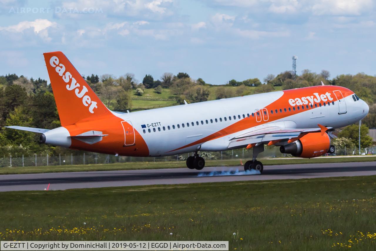 G-EZTT, 2010 Airbus A320-214 C/N 4219, Landing RWY 09