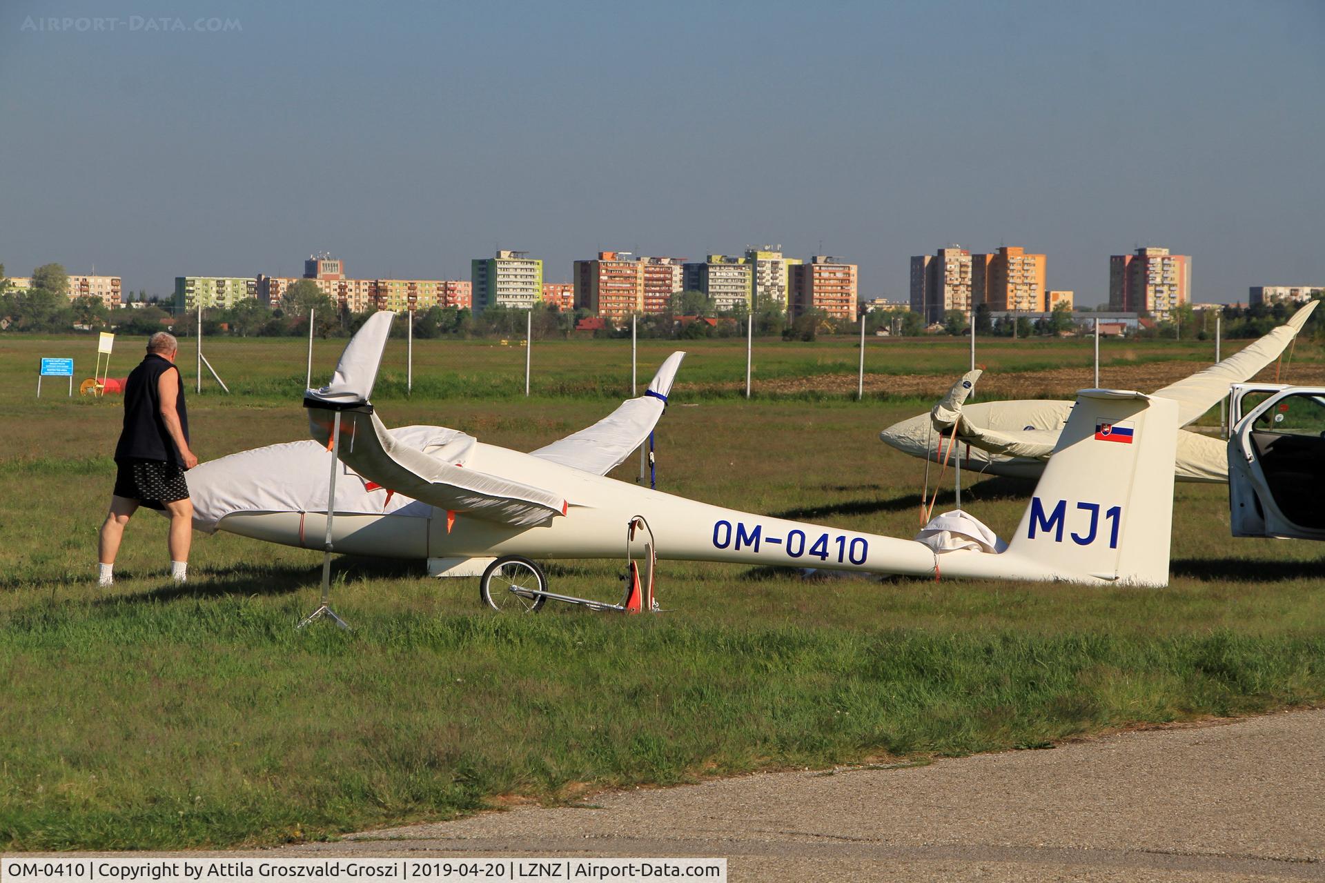 OM-0410, 2018 Schempp-Hirth Ventus-2c(x)T C/N 167, LZNZ - Nové Zámky Airport