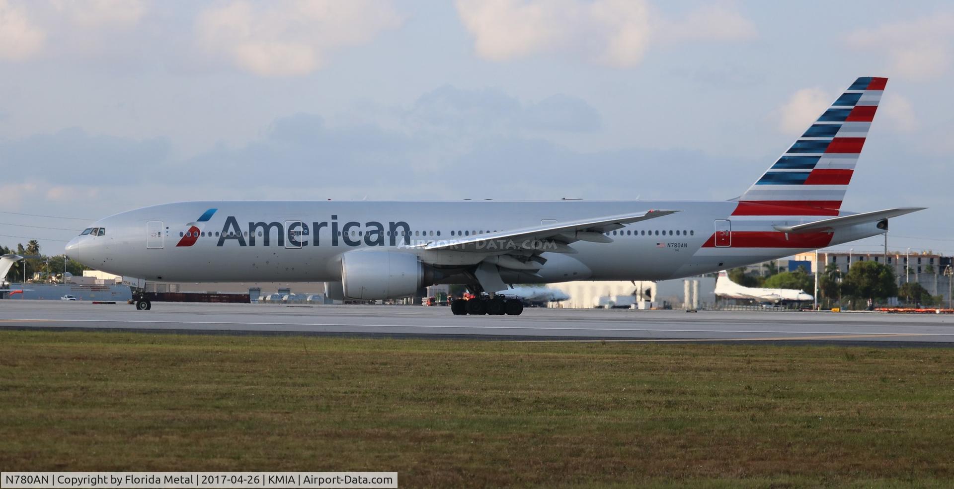 N780AN, 1999 Boeing 777-223 C/N 29956, American