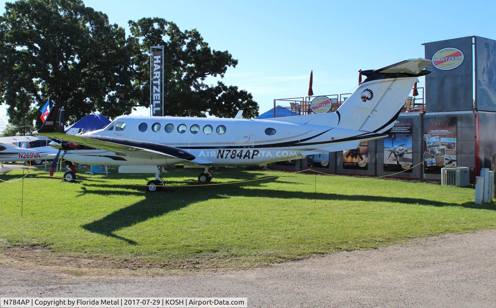 N784AP, 2011 Hawker Beechcraft 350i King Air (B300) C/N FL-747, King Air 350