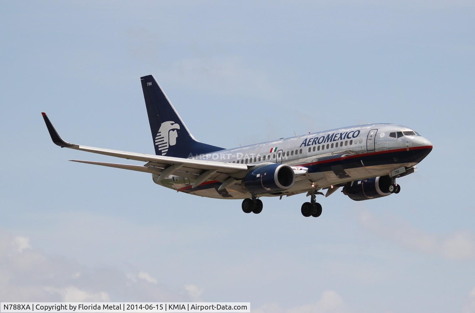 N788XA, 2004 Boeing 737-752 C/N 33788, Aeromexico