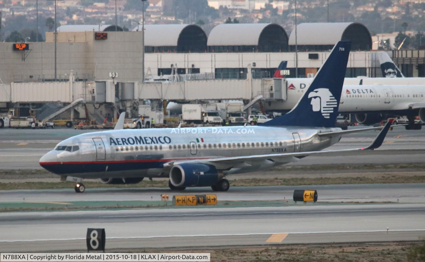 N788XA, 2004 Boeing 737-752 C/N 33788, Aeromexico