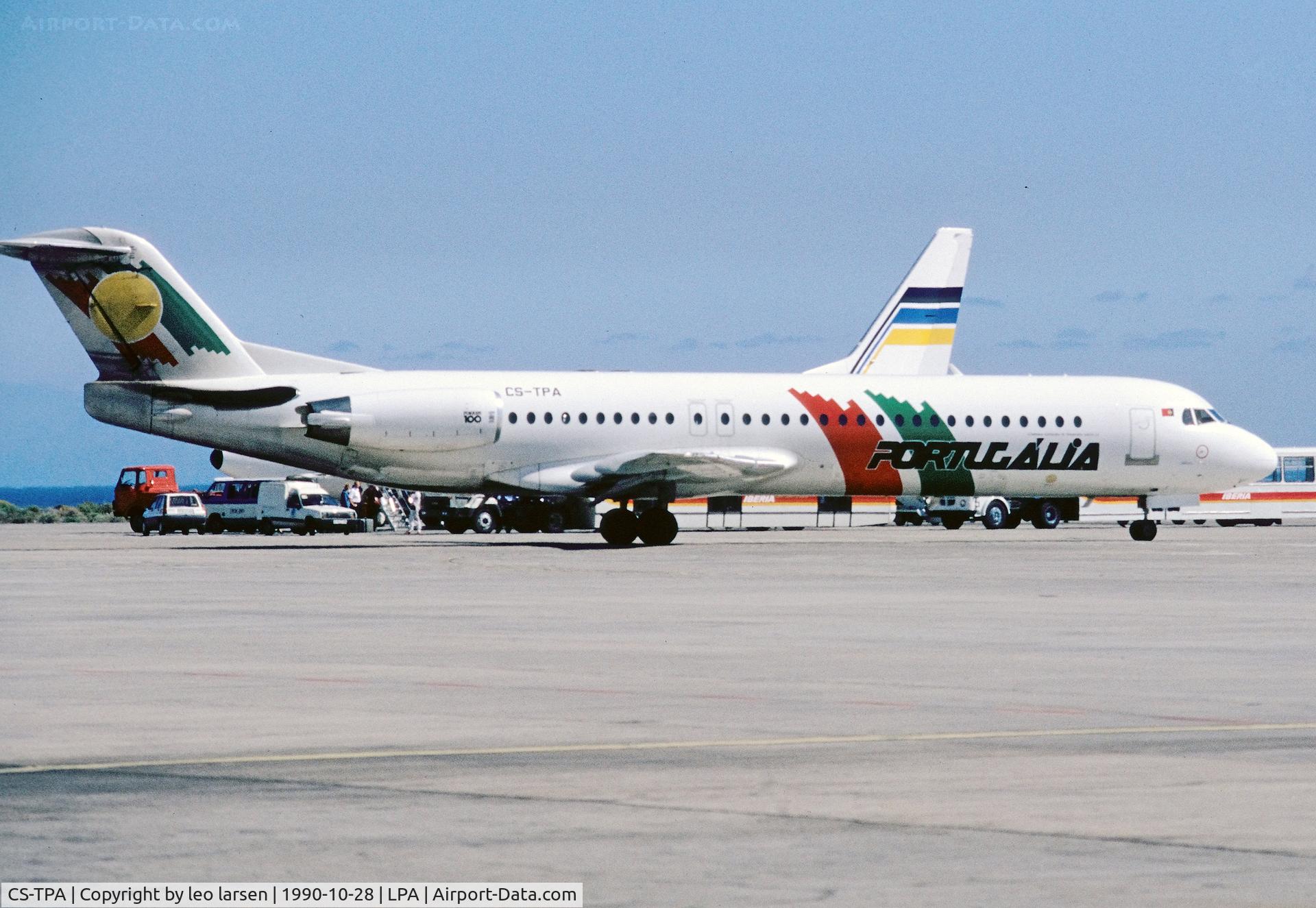 CS-TPA, 1989 Fokker 100 (F-28-0100) C/N 11257, Las Palmas 28.10.1990