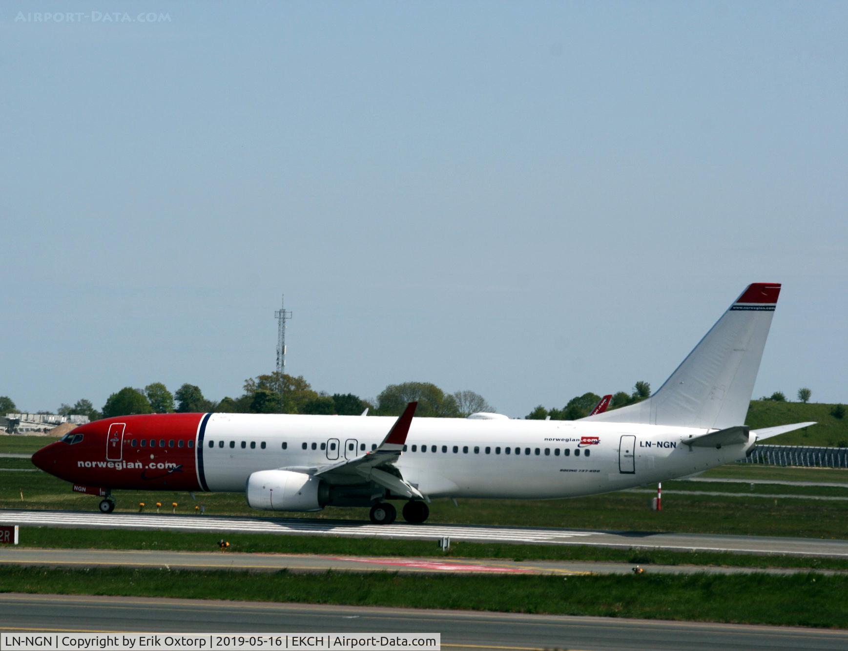 LN-NGN, 2013 Boeing 737-8JP C/N 39025, LN-NGN landed rw 04L