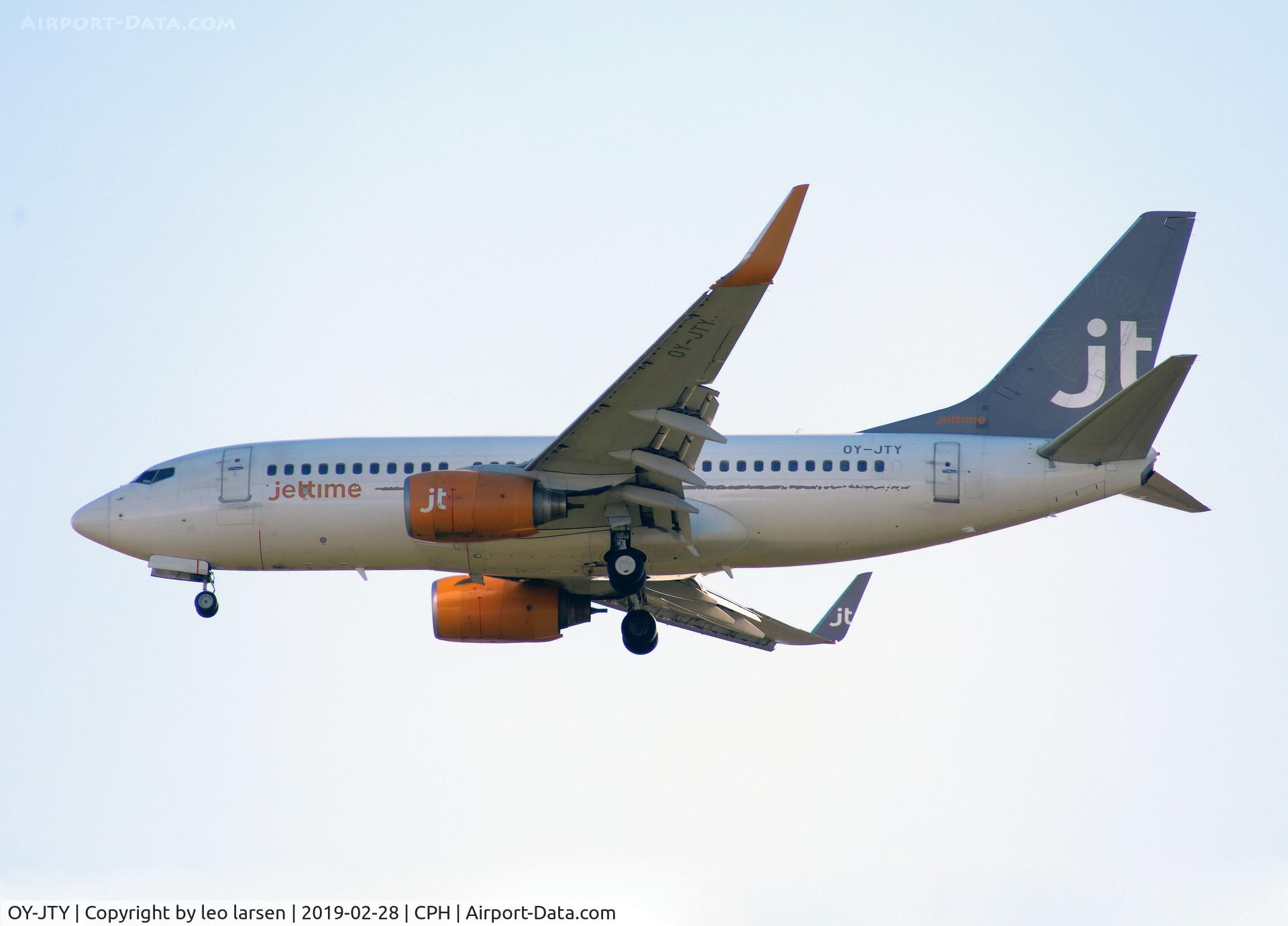 OY-JTY, 2001 Boeing 737-7Q8 C/N 30727, Copenhagen 28.2.20019