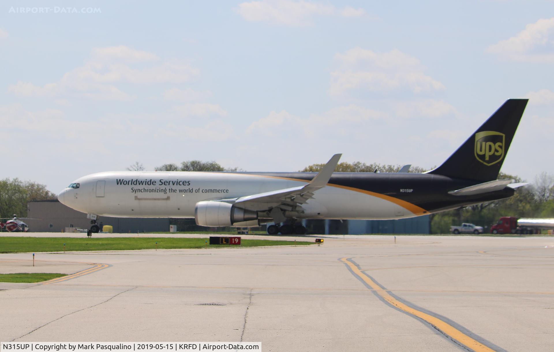 N315UP, 1996 Boeing 767-34AF C/N 27743, Boeing 767-34AF