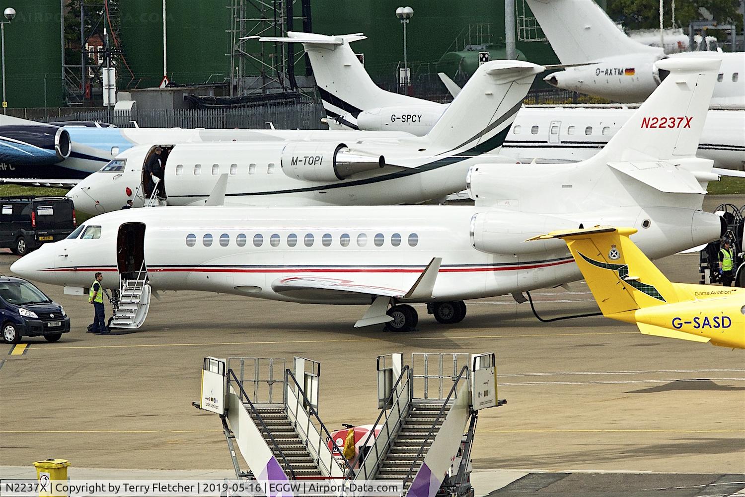 N2237X, 2014 Dassault Falcon 7X C/N 241, At Luton