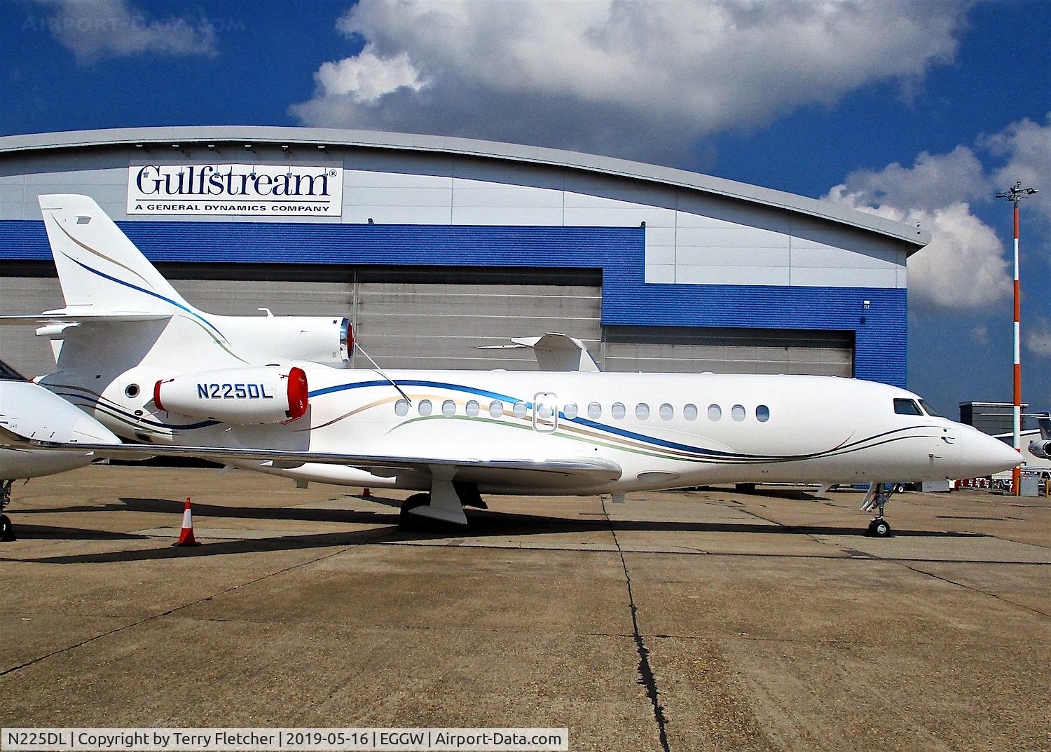 N225DL, 2018 Dassault Falcon 8X C/N 440, At Luton