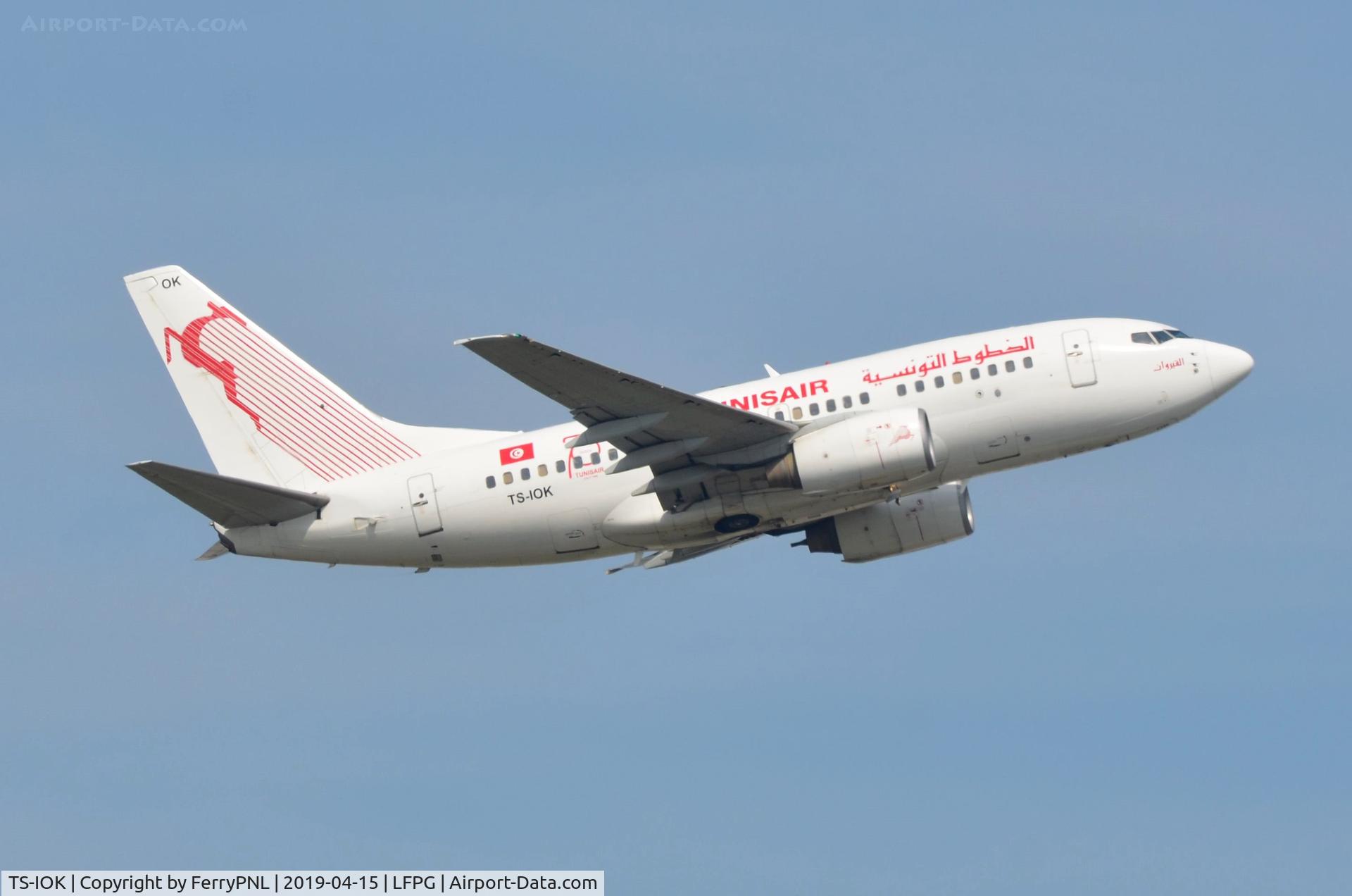 TS-IOK, 1999 Boeing 737-6H3 C/N 29496, Tunis Air B736 taking-off.