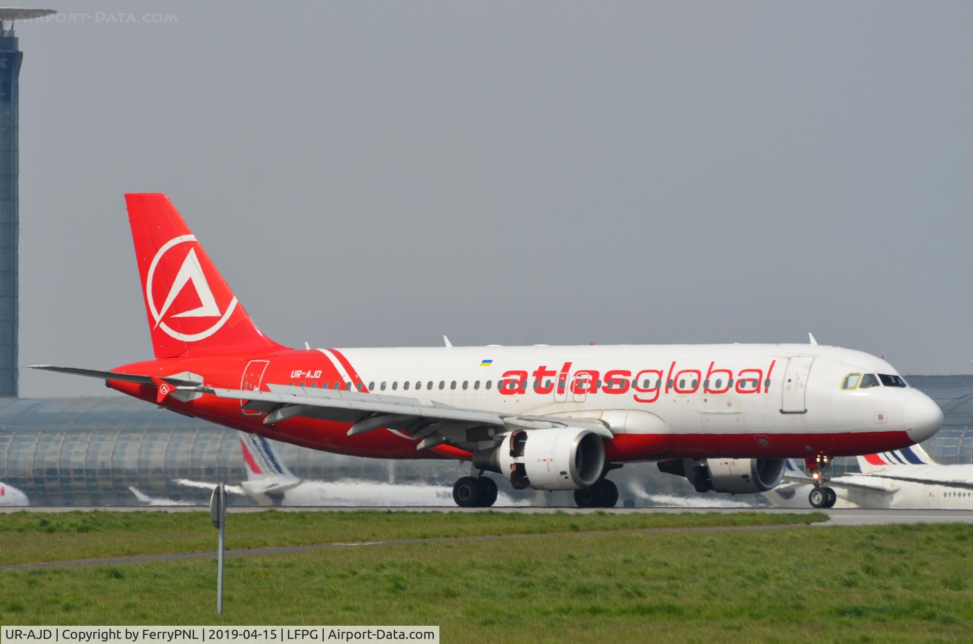 UR-AJD, 2001 Airbus A320-214 C/N 1390, Atlas Global A320 landing.