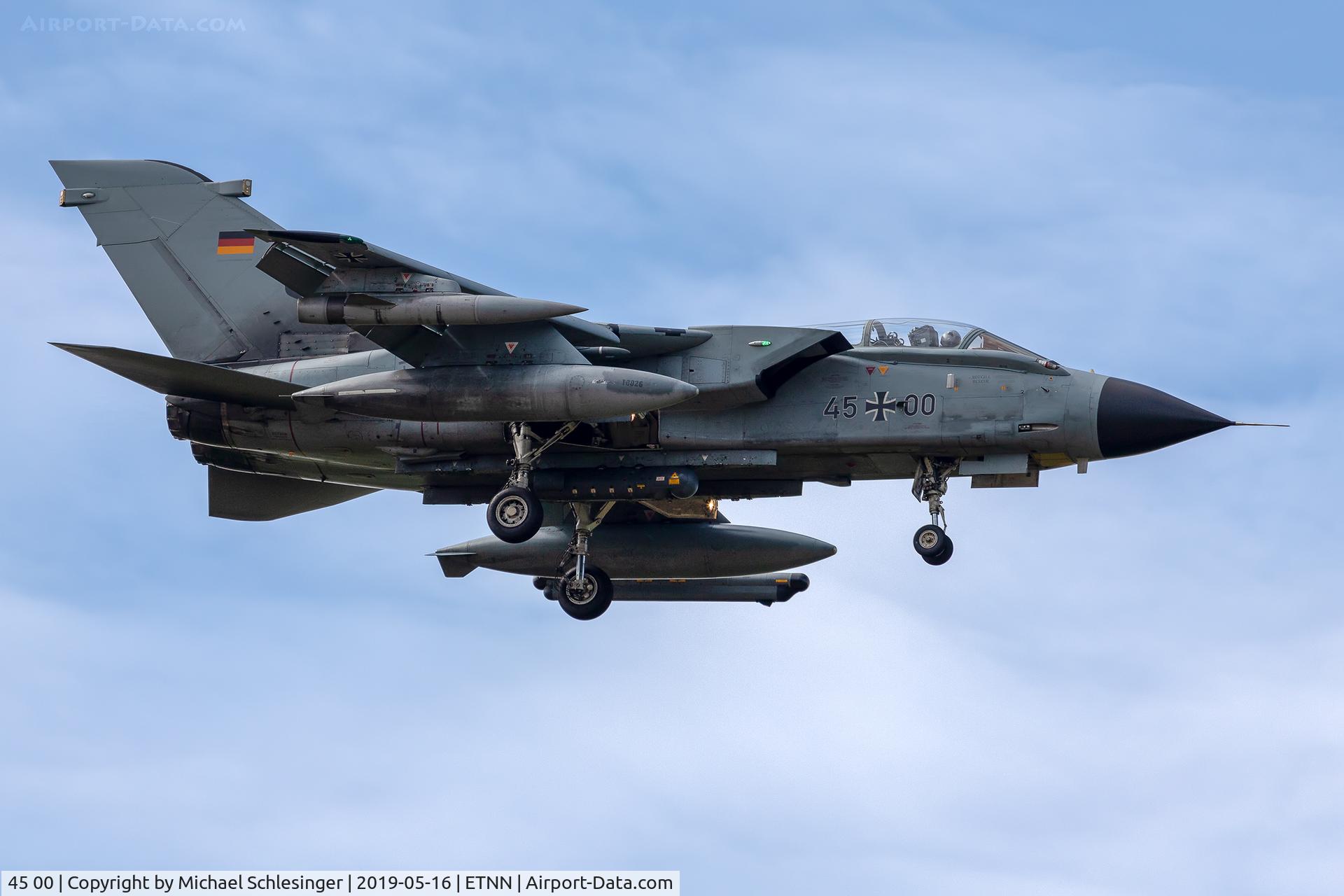 45 00, Panavia Tornado IDS C/N 504/GS153/4200, 45+00 - Panavia Tornado IDS - German Air Force