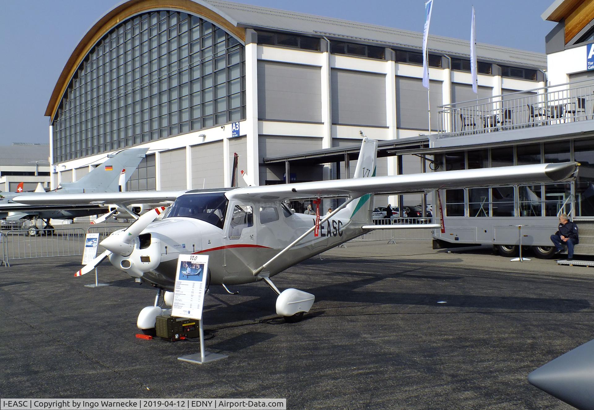 I-EASC, Vulcanair V1.0 C/N 1001, Vulcanair V1.0 at the AERO 2019, Friedrichshafen