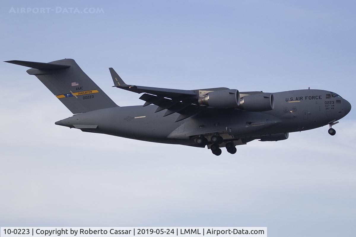 10-0223, 2013 Boeing C-17A Globemaster III C/N P-223/F260, Runway 13