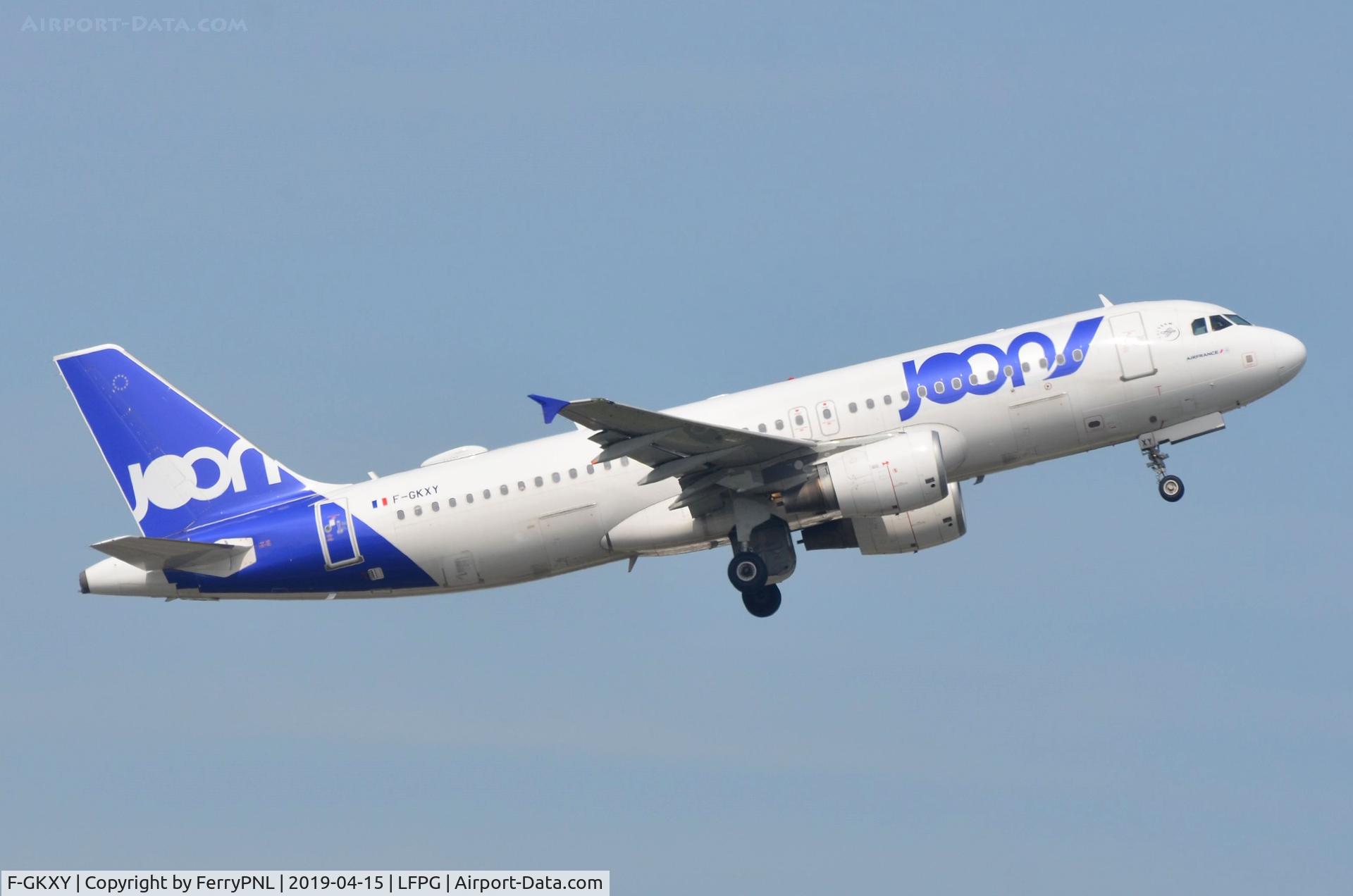 F-GKXY, 2009 Airbus A320-214 C/N 4137, Joon 320 taking-off.