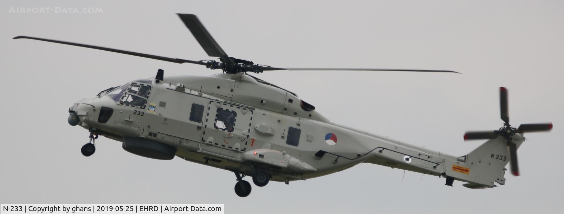 N-233, NHI NH-90 NFH Caiman C/N 1233, Cleared to land