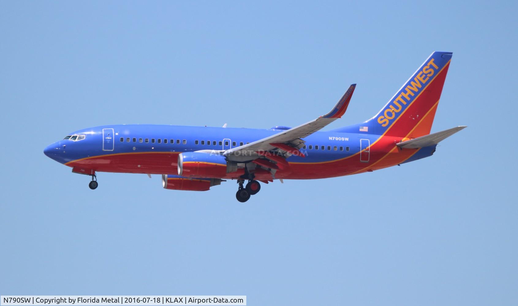 N790SW, 2000 Boeing 737-7H4 C/N 30604, Southwest