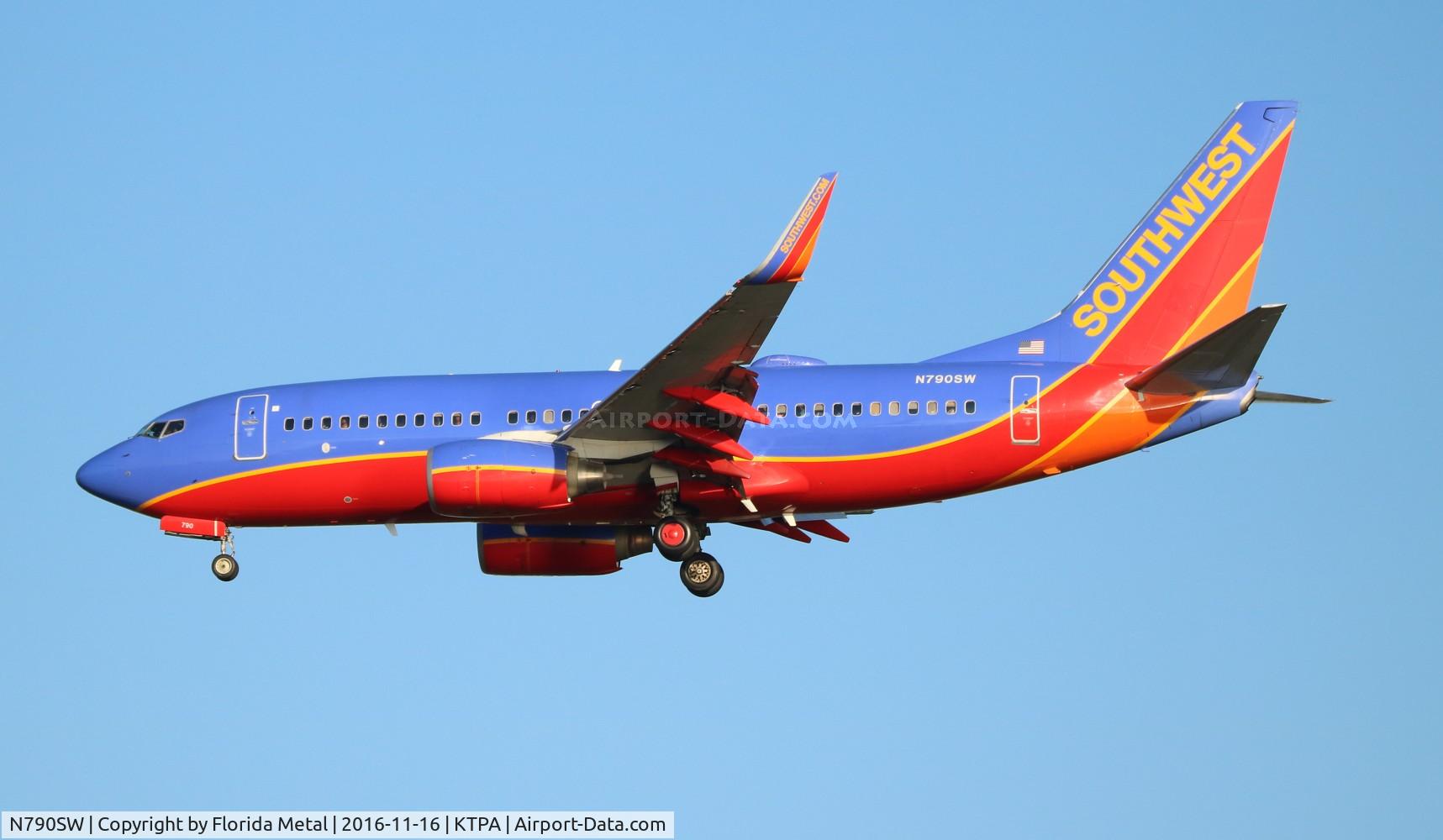 N790SW, 2000 Boeing 737-7H4 C/N 30604, Southwest