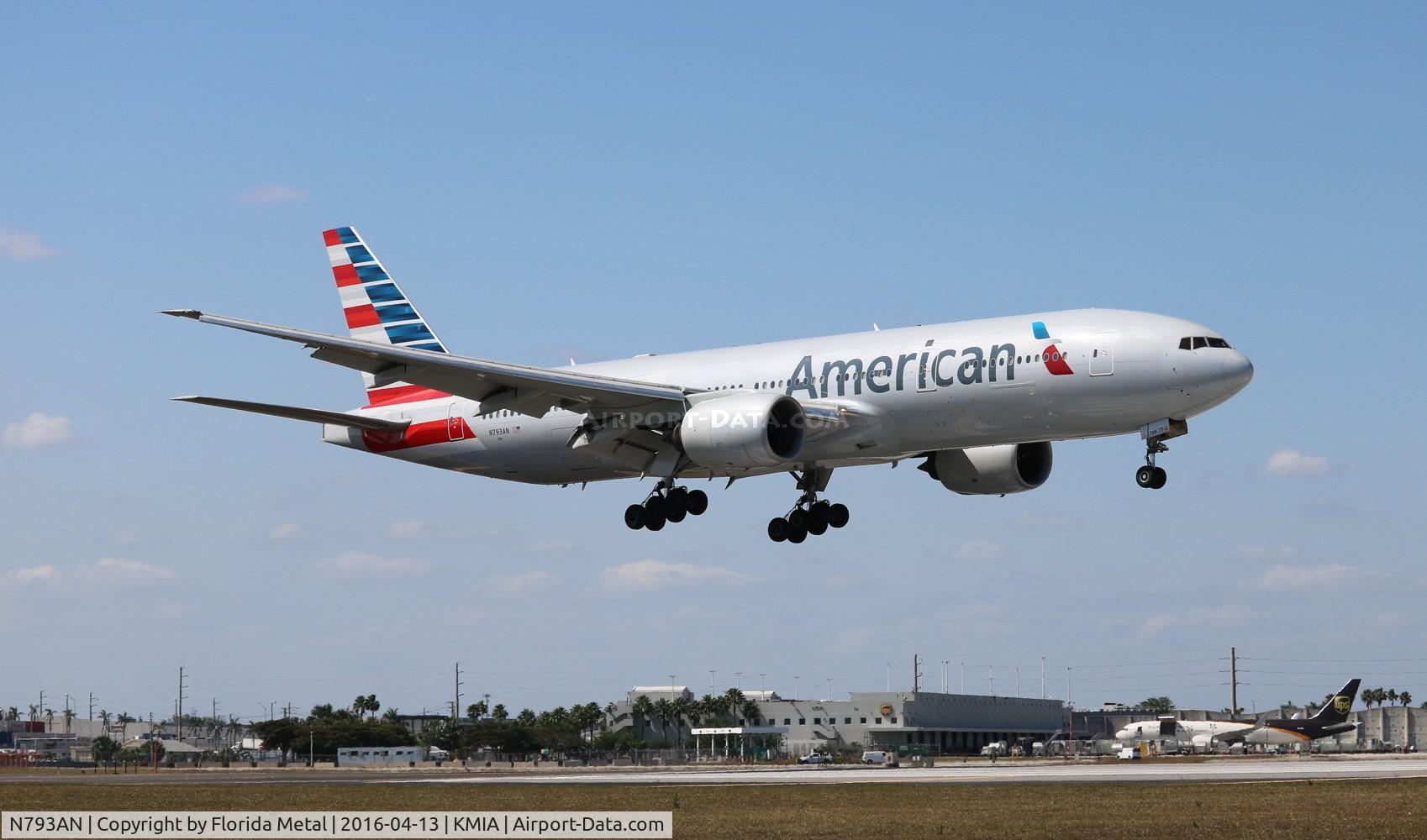 N793AN, 2000 Boeing 777-223 C/N 30255, American