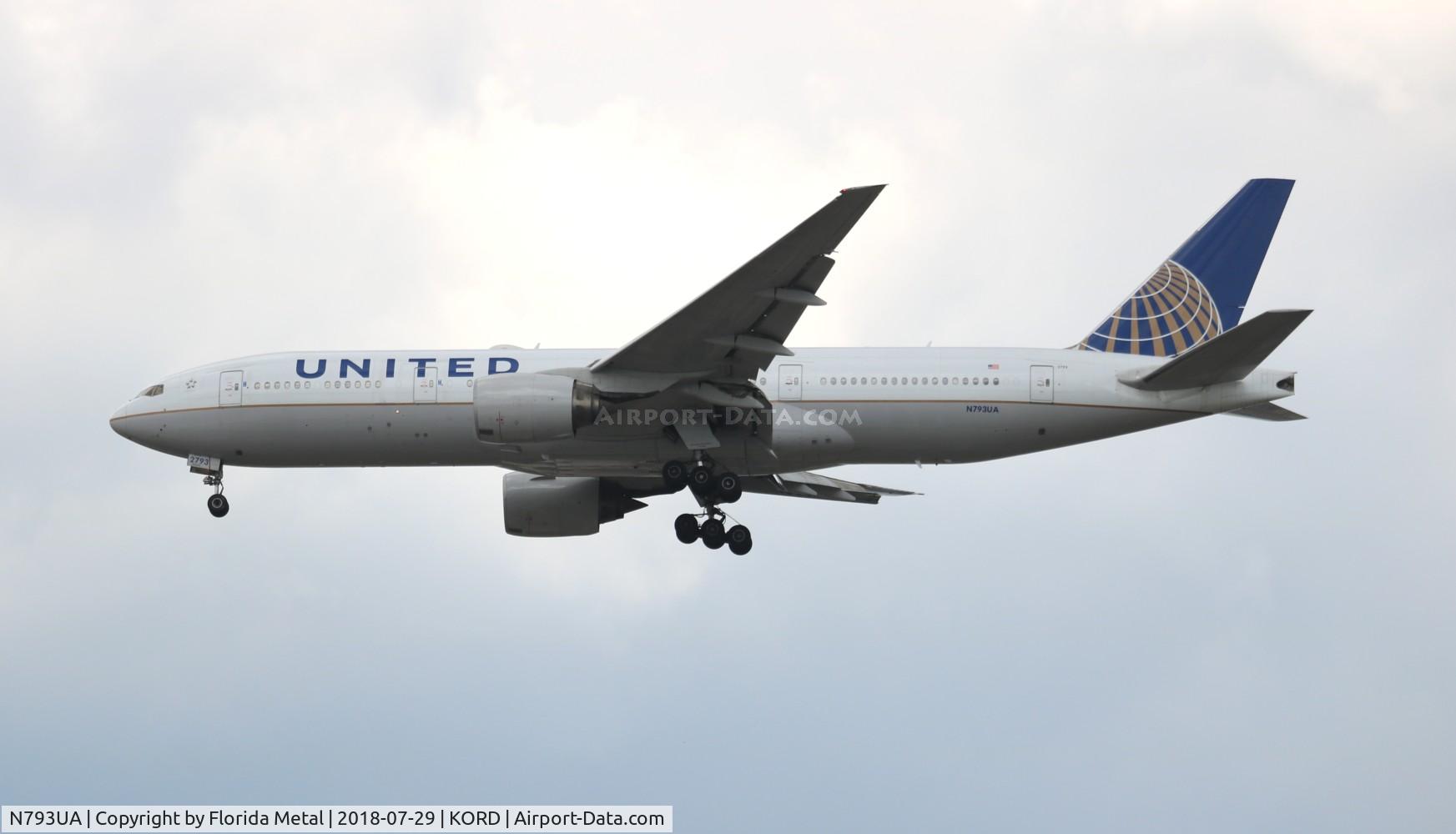 N793UA, 1997 Boeing 777-222 C/N 26946, United