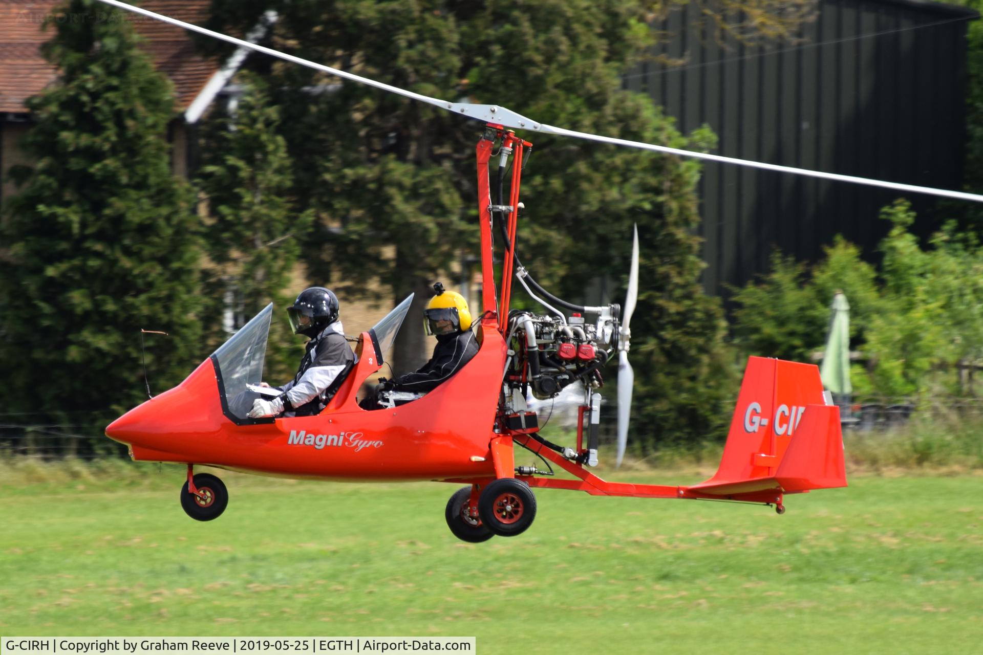 G-CIRH, 2015 Magni Gyro M-16C Tandem Trainer C/N 16-15-9104, Departing from Old Warden.