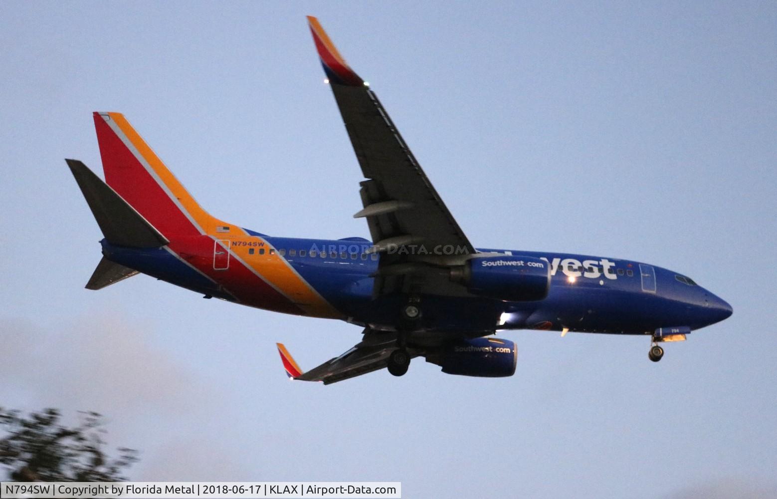 N794SW, 2001 Boeing 737-7H4 C/N 30605, Southwest
