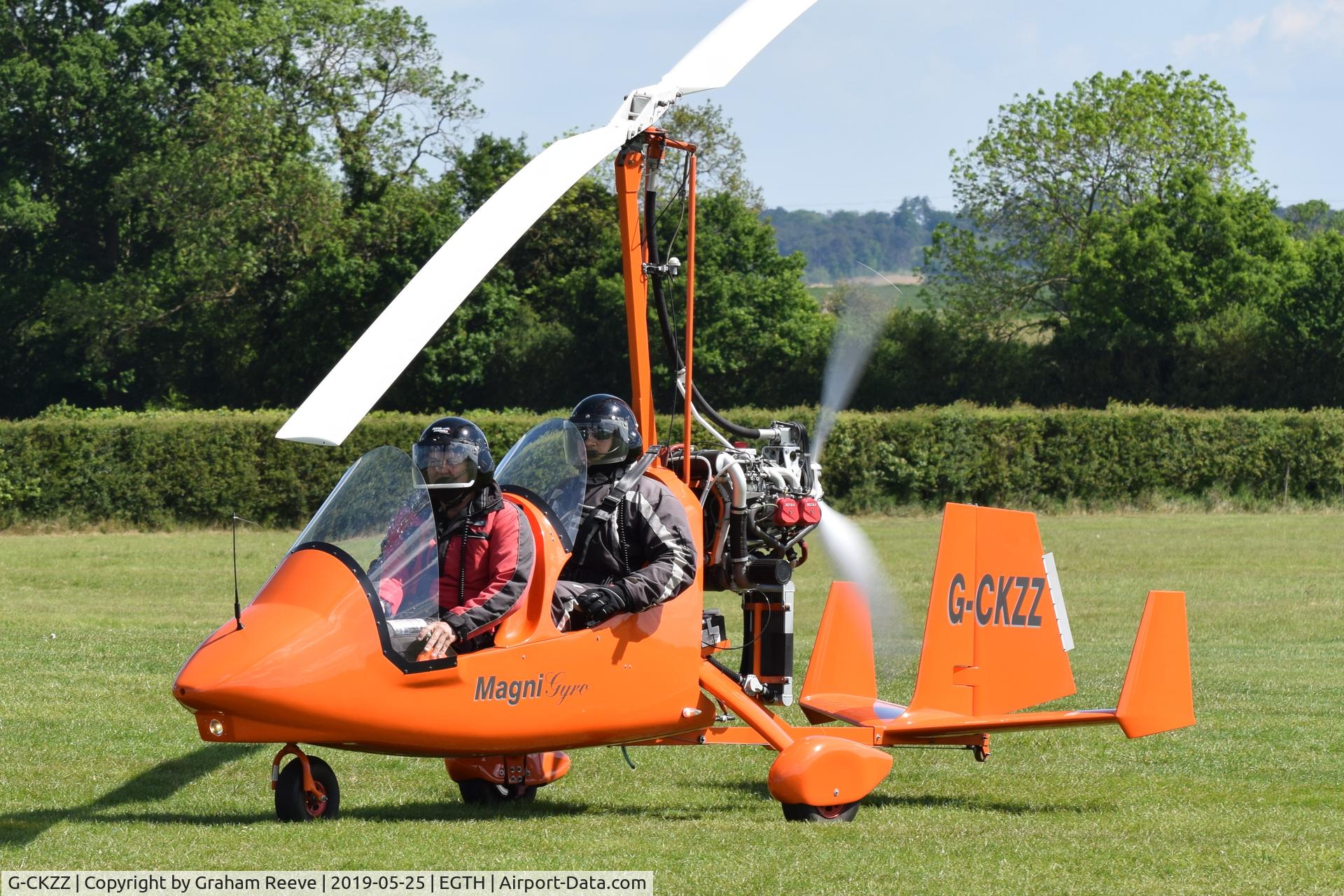 G-CKZZ, 2018 Magni Gyro M-16C Tandem Trainer C/N 16-18-1334, Just landed at Old Warden.